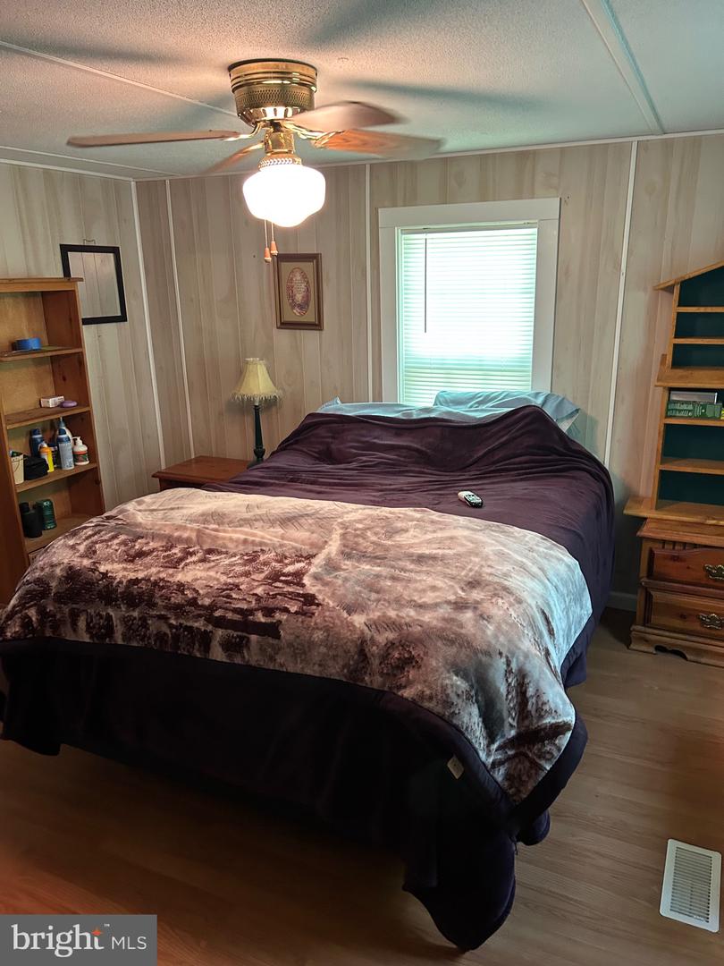 255 SLEEPYWOODS RD, CROSS JUNCTION, Virginia 22625, 3 Bedrooms Bedrooms, ,2 BathroomsBathrooms,Residential,For sale,255 SLEEPYWOODS RD,VAFV2036586 MLS # VAFV2036586