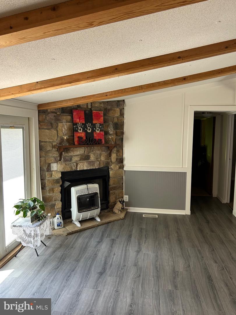 255 SLEEPYWOODS RD, CROSS JUNCTION, Virginia 22625, 3 Bedrooms Bedrooms, ,2 BathroomsBathrooms,Residential,For sale,255 SLEEPYWOODS RD,VAFV2036586 MLS # VAFV2036586
