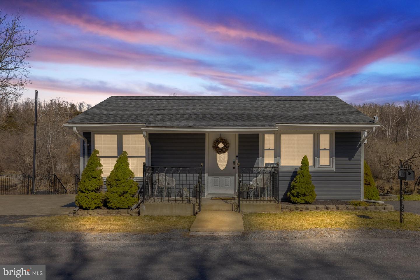 1408 WINCHESTER PIKE, FRONT ROYAL, Virginia 22630, 2 Bedrooms Bedrooms, ,1 BathroomBathrooms,Residential,For sale,1408 WINCHESTER PIKE,VAWR2012194 MLS # VAWR2012194
