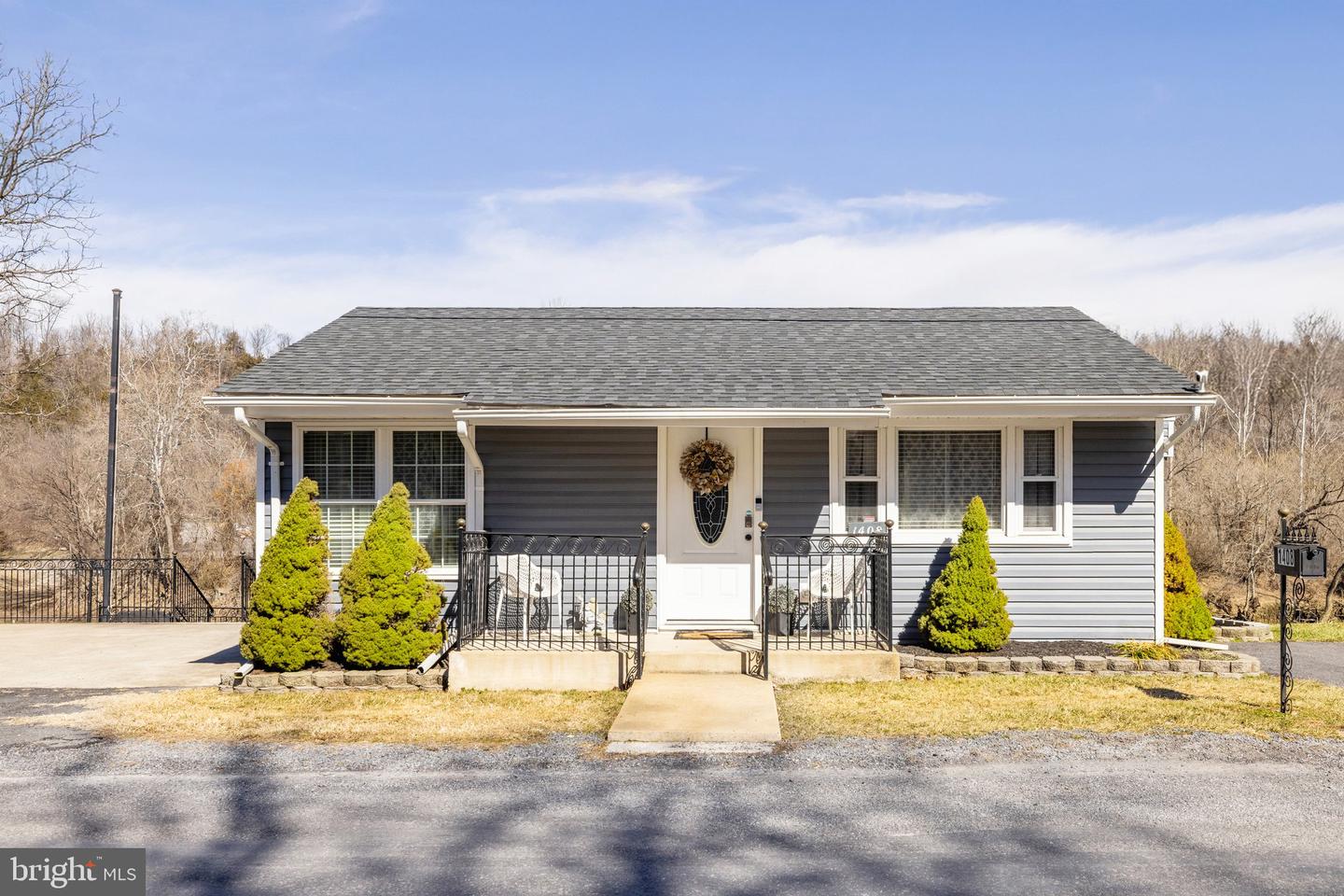 1408 WINCHESTER PIKE, FRONT ROYAL, Virginia 22630, 2 Bedrooms Bedrooms, ,1 BathroomBathrooms,Residential,For sale,1408 WINCHESTER PIKE,VAWR2012194 MLS # VAWR2012194