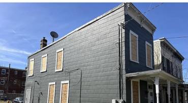 2109 FAIRLAWN AVE SE, WASHINGTON, District Of Columbia 20020, 2 Bedrooms Bedrooms, ,1 BathroomBathrooms,Residential,For sale,2109 FAIRLAWN AVE SE,DCDC2220164 MLS # DCDC2220164
