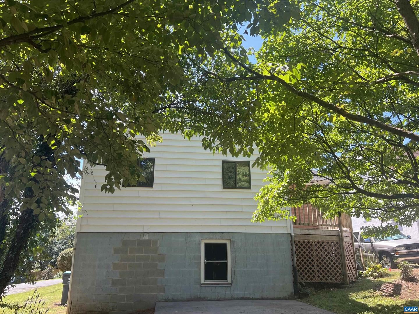 819 ELLIOTT AVE, CHARLOTTESVILLE, Virginia 22902, 3 Bedrooms Bedrooms, ,2 BathroomsBathrooms,Residential,For sale,819 ELLIOTT AVE,668539 MLS # 668539