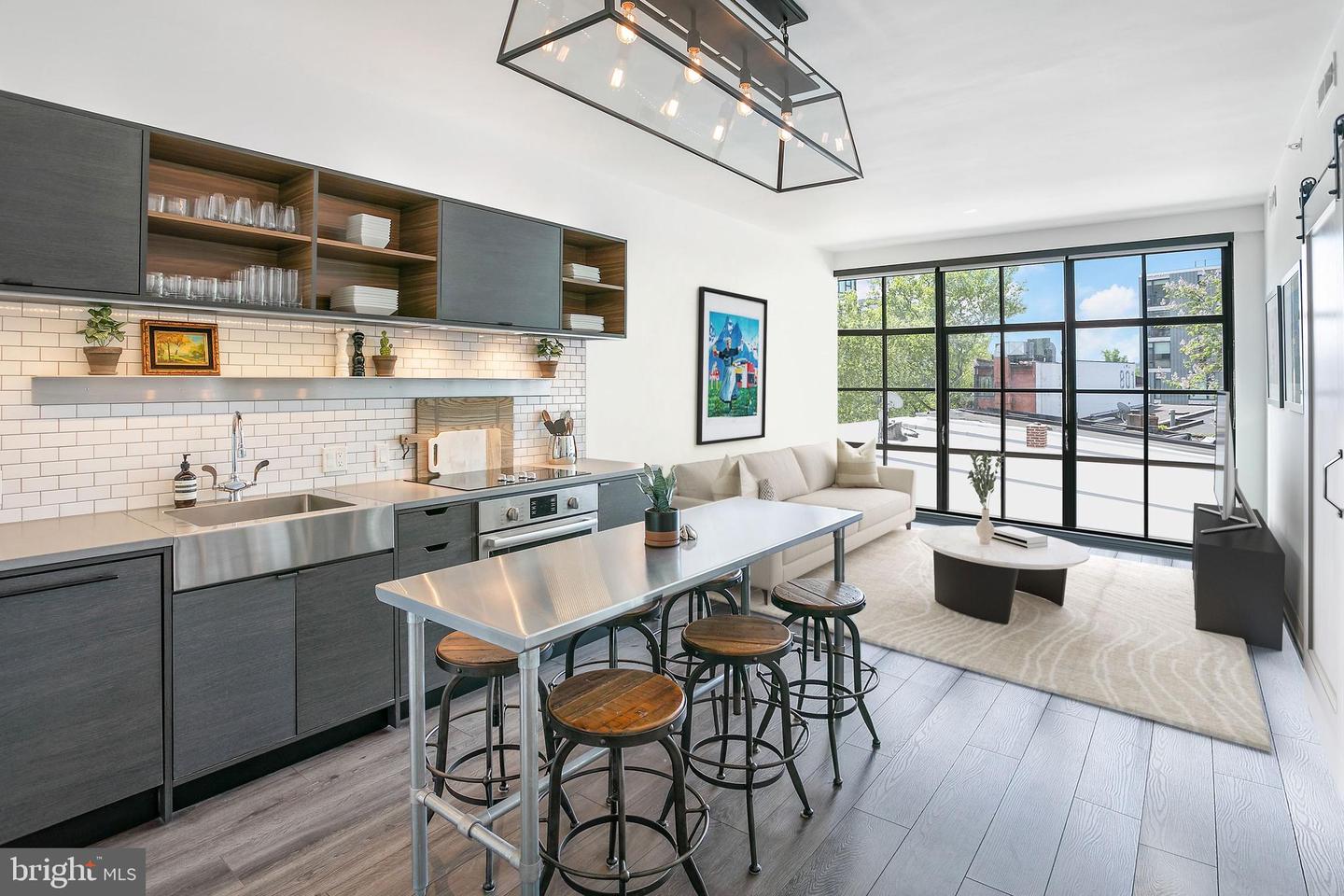 2030 8TH ST NW #301, WASHINGTON, District Of Columbia 20001, 1 Bedroom Bedrooms, ,1 BathroomBathrooms,Residential,For sale,2030 8TH ST NW #301,DCDC2220168 MLS # DCDC2220168