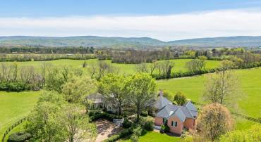 154 CLAY HILL RD, BOYCE, Virginia 22620, 6 Bedrooms Bedrooms, ,5 BathroomsBathrooms,Residential,For sale,154 CLAY HILL RD,VACL2003658 MLS # VACL2003658