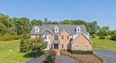 40752 CANONGATE DR, LEESBURG, Virginia 20175, 4 Bedrooms Bedrooms, ,4 BathroomsBathrooms,Residential,For sale,40752 CANONGATE DR,VALO2096384 MLS # VALO2096384