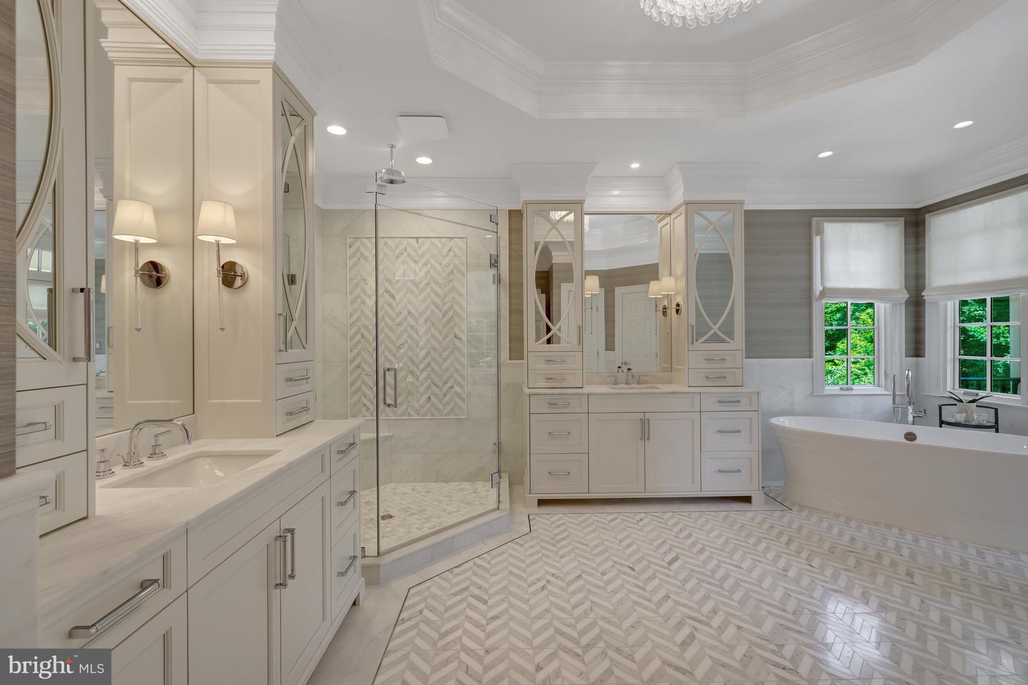 870 ALVERMAR RIDGE DR, MCLEAN, Virginia 22102, 7 Bedrooms Bedrooms, ,7 BathroomsBathrooms,Residential,For sale,870 ALVERMAR RIDGE DR,VAFX2248972 MLS # VAFX2248972