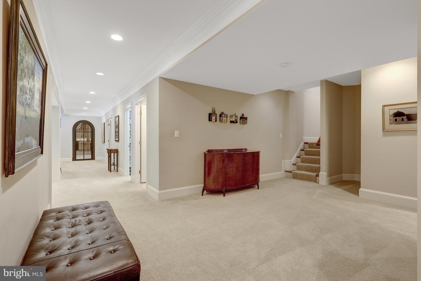 870 ALVERMAR RIDGE DR, MCLEAN, Virginia 22102, 7 Bedrooms Bedrooms, ,7 BathroomsBathrooms,Residential,For sale,870 ALVERMAR RIDGE DR,VAFX2248972 MLS # VAFX2248972