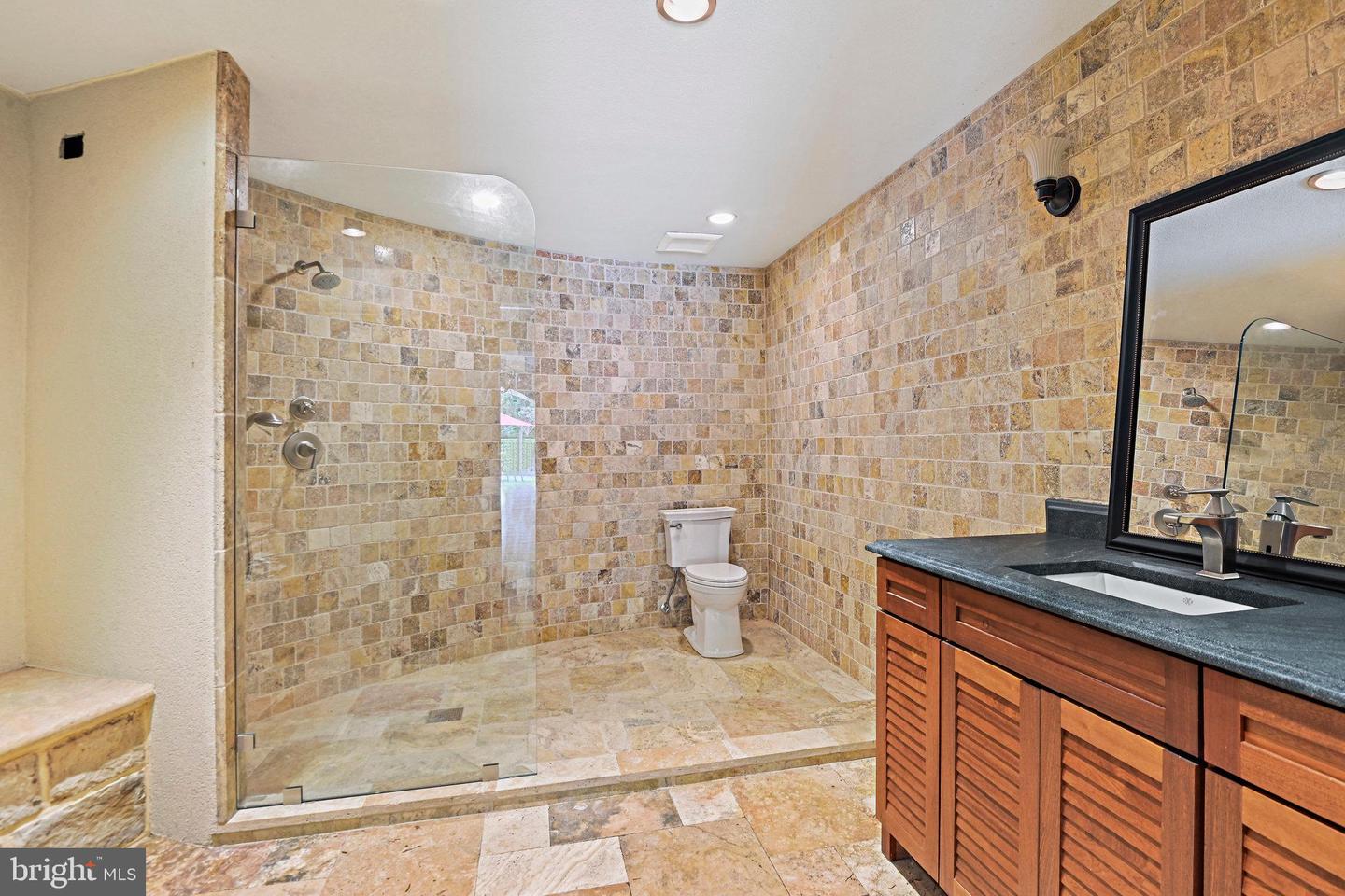 11100 KINGS CAVALIER CT, OAKTON, Virginia 22124, 6 Bedrooms Bedrooms, ,9 BathroomsBathrooms,Residential,For sale,11100 KINGS CAVALIER CT,VAFX2254638 MLS # VAFX2254638