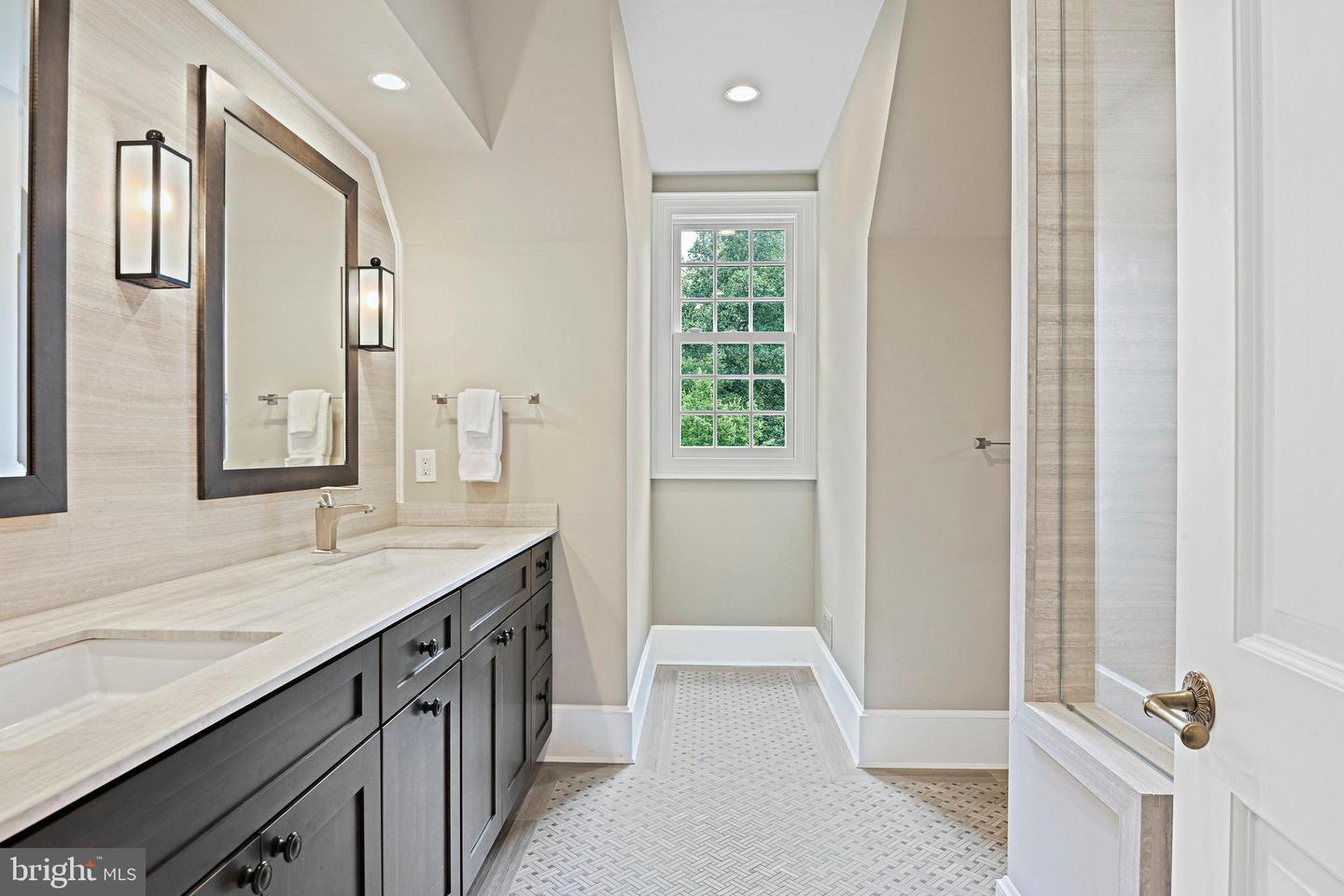 11100 KINGS CAVALIER CT, OAKTON, Virginia 22124, 6 Bedrooms Bedrooms, ,9 BathroomsBathrooms,Residential,For sale,11100 KINGS CAVALIER CT,VAFX2254638 MLS # VAFX2254638