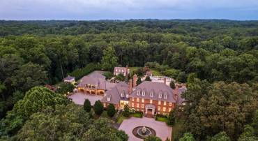 11100 KINGS CAVALIER CT, OAKTON, Virginia 22124, 6 Bedrooms Bedrooms, ,9 BathroomsBathrooms,Residential,For sale,11100 KINGS CAVALIER CT,VAFX2254638 MLS # VAFX2254638