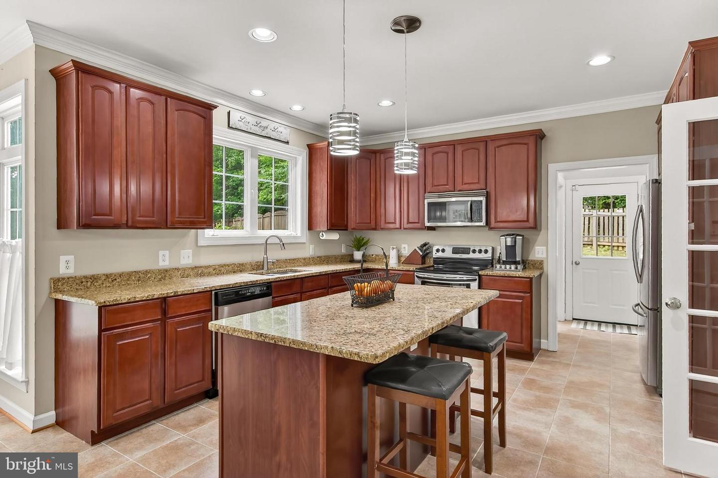 6913 MAZZEN CT, FREDERICKSBURG, Virginia 22407, 4 Bedrooms Bedrooms, ,3 BathroomsBathrooms,Residential,For sale,6913 MAZZEN CT,VASP2034752 MLS # VASP2034752