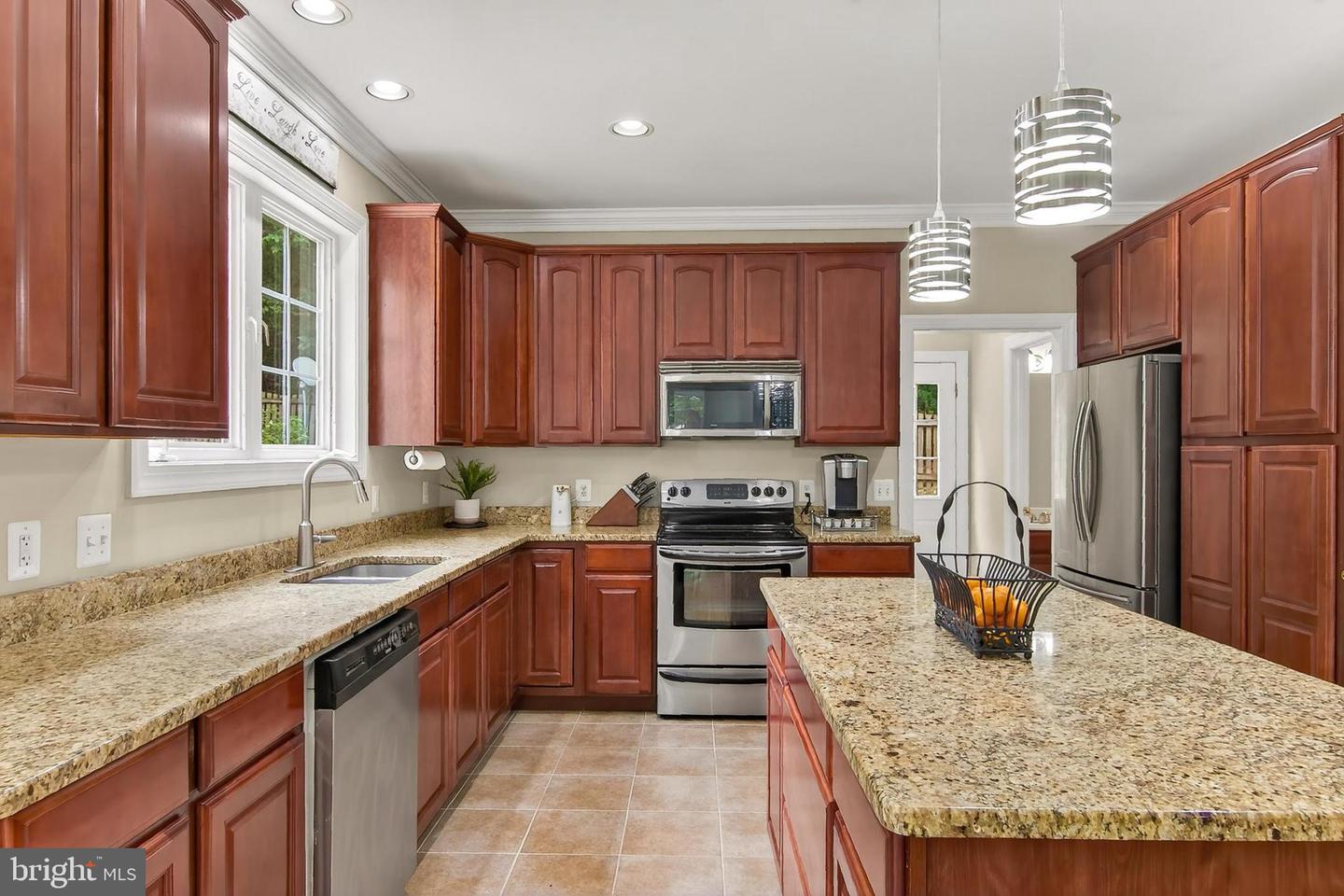 6913 MAZZEN CT, FREDERICKSBURG, Virginia 22407, 4 Bedrooms Bedrooms, ,3 BathroomsBathrooms,Residential,For sale,6913 MAZZEN CT,VASP2034752 MLS # VASP2034752