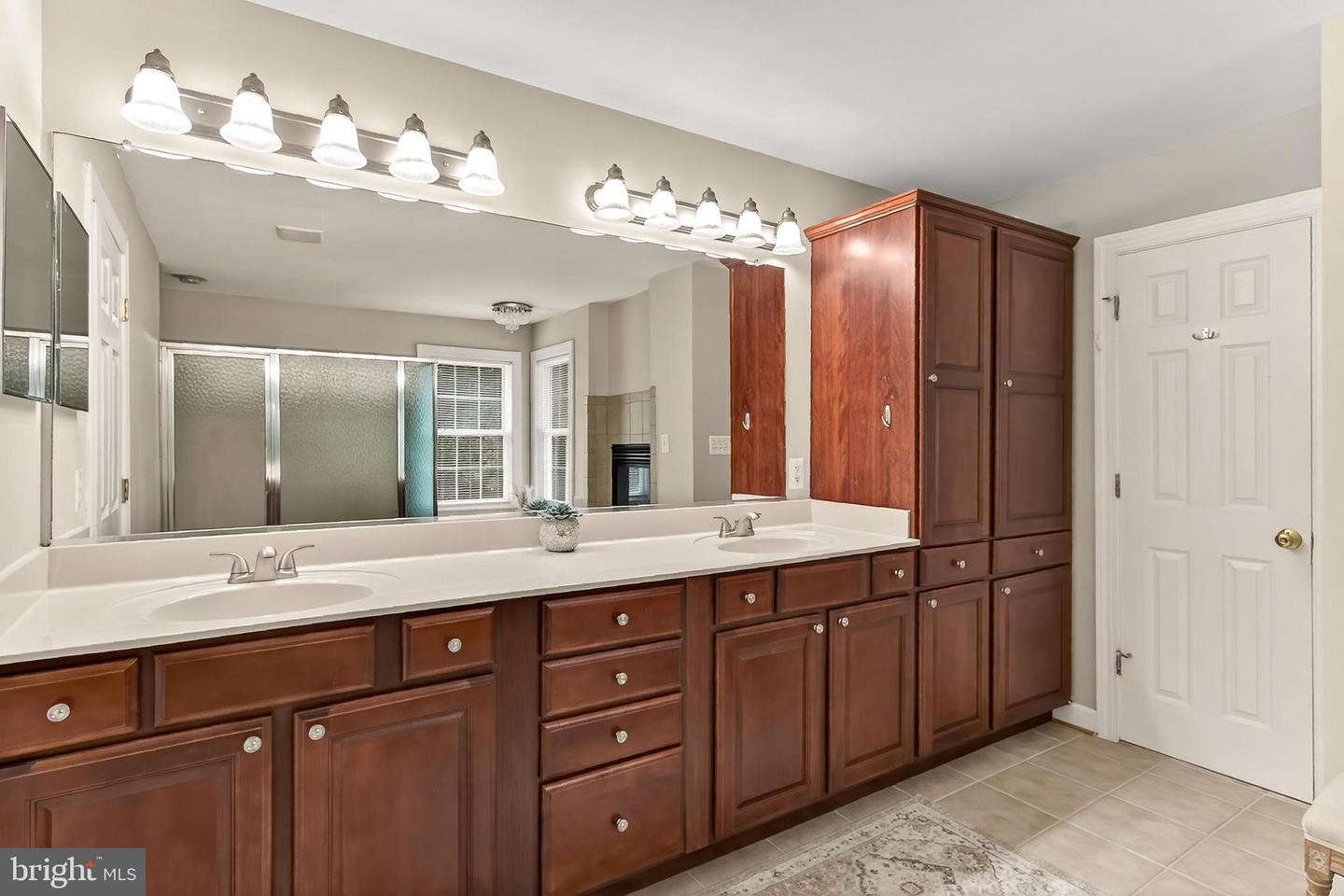 6913 MAZZEN CT, FREDERICKSBURG, Virginia 22407, 4 Bedrooms Bedrooms, ,3 BathroomsBathrooms,Residential,For sale,6913 MAZZEN CT,VASP2034752 MLS # VASP2034752