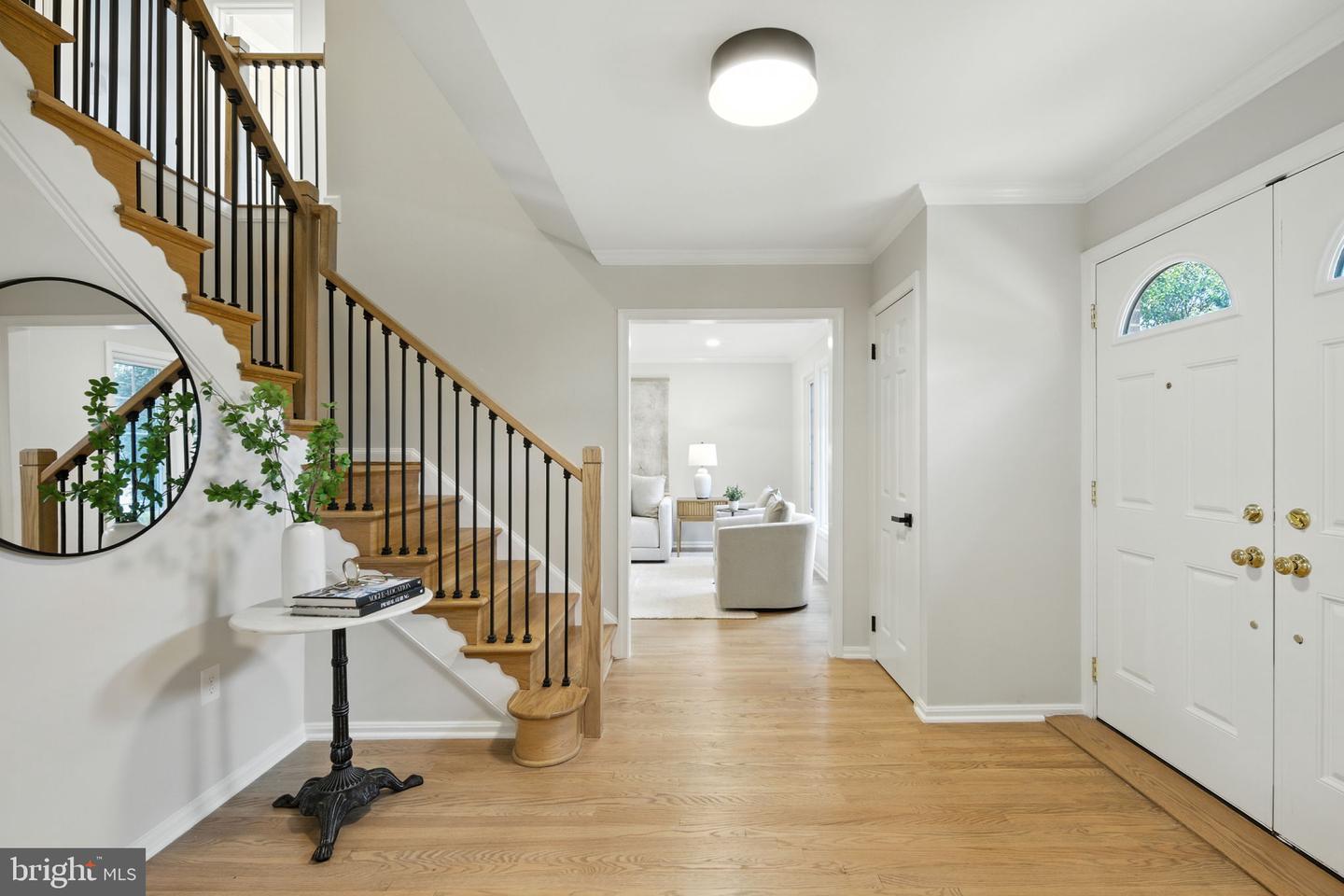 9509 LIBERTY TREE LN, VIENNA, Virginia 22182, 5 Bedrooms Bedrooms, ,3 BathroomsBathrooms,Residential,For sale,9509 LIBERTY TREE LN,VAFX2257146 MLS # VAFX2257146