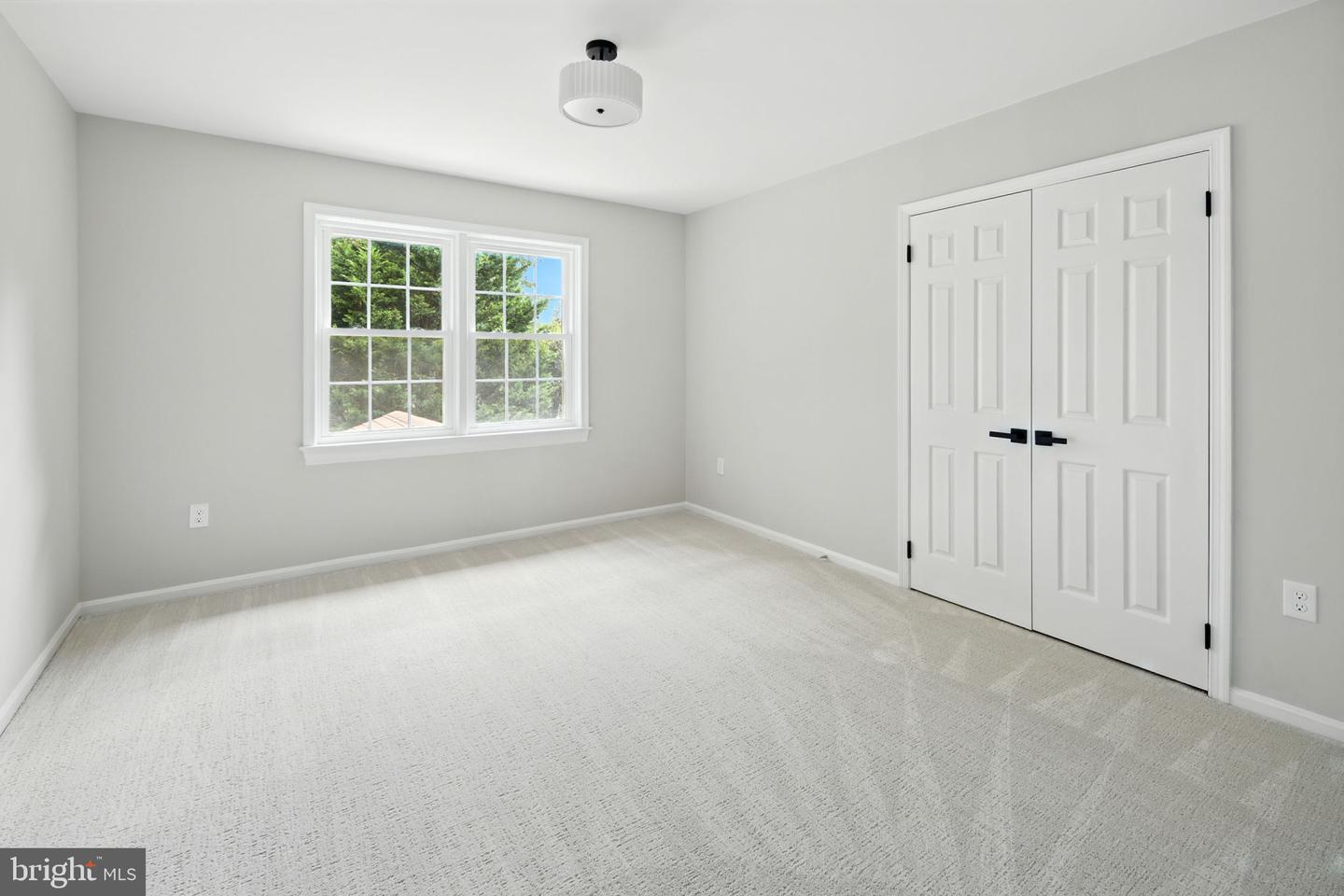 9509 LIBERTY TREE LN, VIENNA, Virginia 22182, 5 Bedrooms Bedrooms, ,3 BathroomsBathrooms,Residential,For sale,9509 LIBERTY TREE LN,VAFX2257146 MLS # VAFX2257146