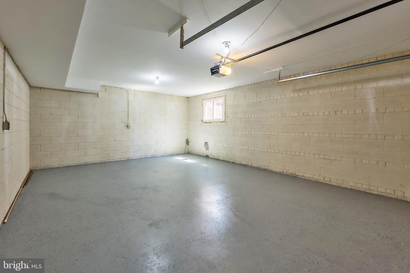 3651 HIGHWOOD DR SE, WASHINGTON, District Of Columbia 20020, 3 Bedrooms Bedrooms, ,3 BathroomsBathrooms,Residential,For sale,3651 HIGHWOOD DR SE,DCDC2213720 MLS # DCDC2213720