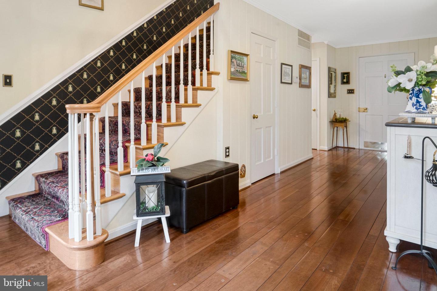 1000 W COUNTRY CLUB DR W, PURCELLVILLE, Virginia 20132, 3 Bedrooms Bedrooms, ,2 BathroomsBathrooms,Residential,For sale,1000 W COUNTRY CLUB DR W,VALO2104118 MLS # VALO2104118