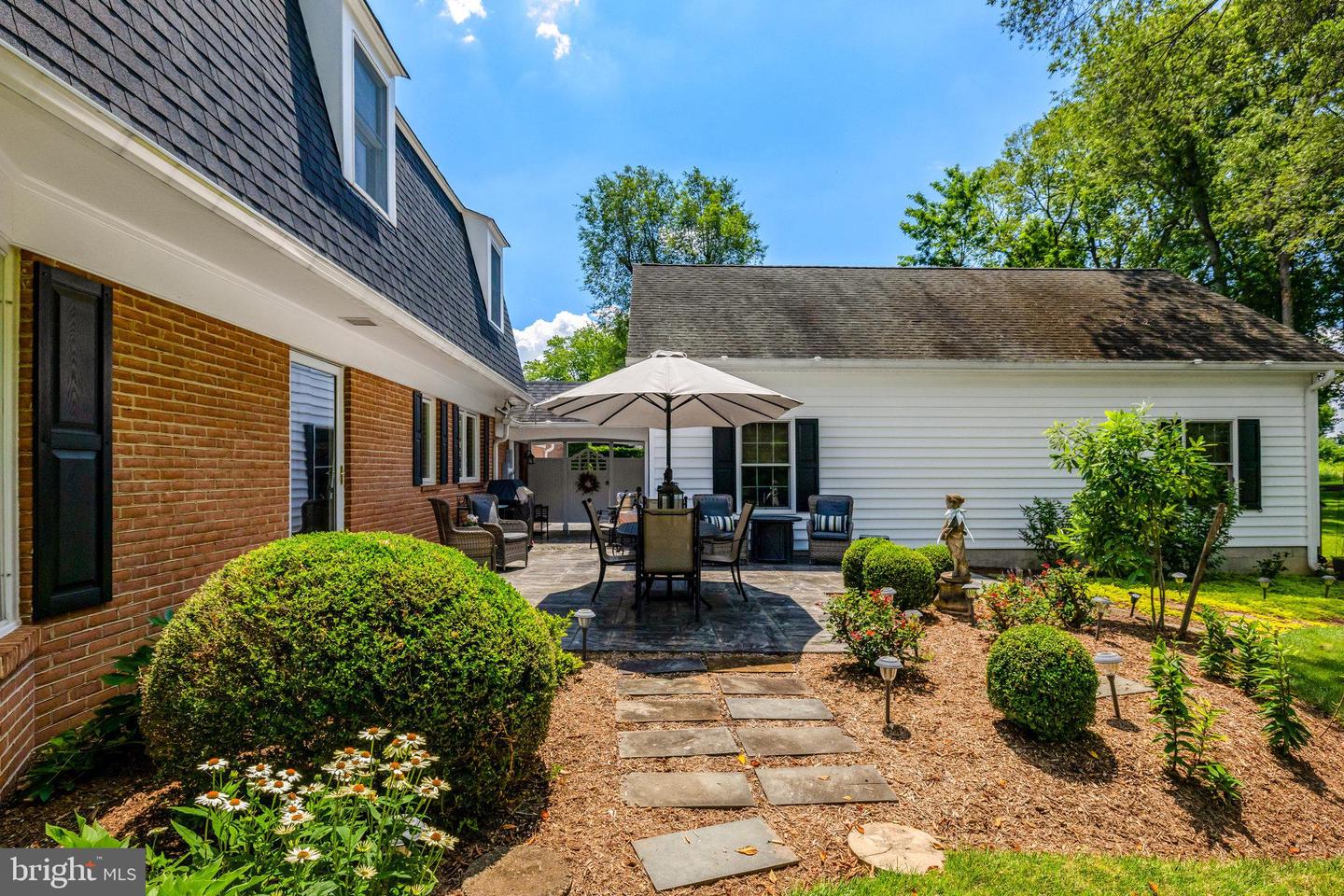 1000 W COUNTRY CLUB DR W, PURCELLVILLE, Virginia 20132, 3 Bedrooms Bedrooms, ,2 BathroomsBathrooms,Residential,For sale,1000 W COUNTRY CLUB DR W,VALO2104118 MLS # VALO2104118