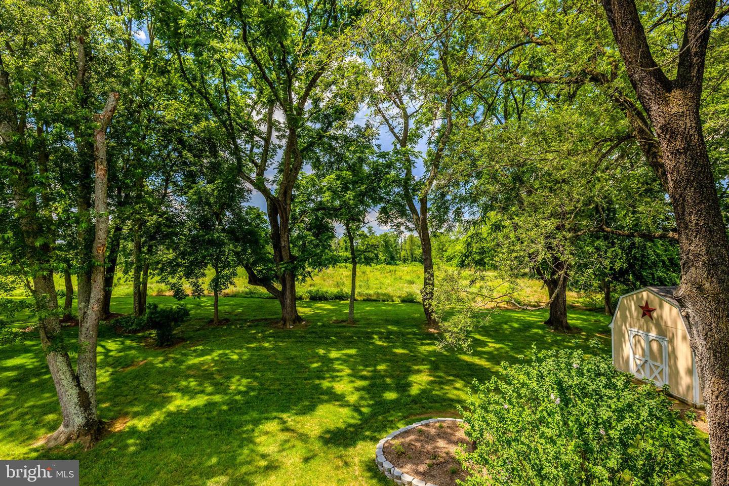 1000 W COUNTRY CLUB DR W, PURCELLVILLE, Virginia 20132, 3 Bedrooms Bedrooms, ,2 BathroomsBathrooms,Residential,For sale,1000 W COUNTRY CLUB DR W,VALO2104118 MLS # VALO2104118