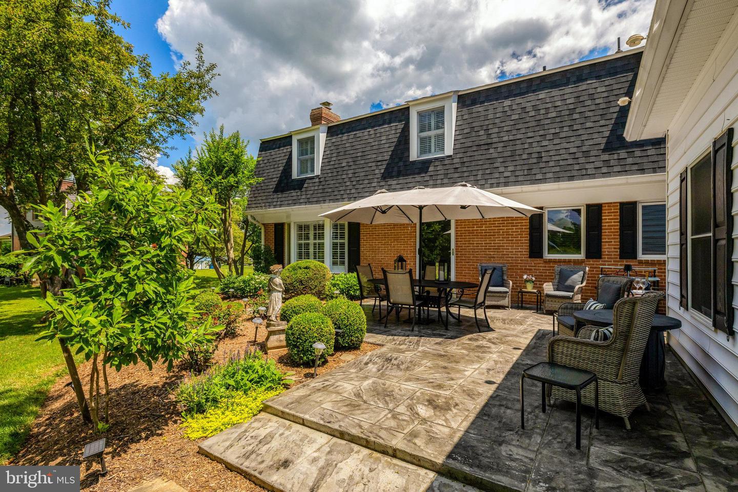 1000 W COUNTRY CLUB DR W, PURCELLVILLE, Virginia 20132, 3 Bedrooms Bedrooms, ,2 BathroomsBathrooms,Residential,For sale,1000 W COUNTRY CLUB DR W,VALO2104118 MLS # VALO2104118