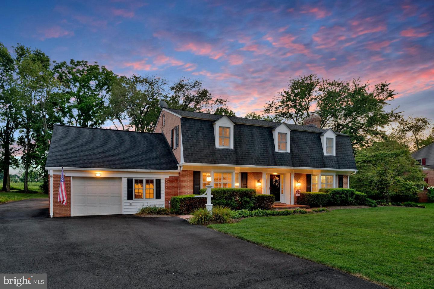 1000 W COUNTRY CLUB DR W, PURCELLVILLE, Virginia 20132, 3 Bedrooms Bedrooms, ,2 BathroomsBathrooms,Residential,For sale,1000 W COUNTRY CLUB DR W,VALO2104118 MLS # VALO2104118