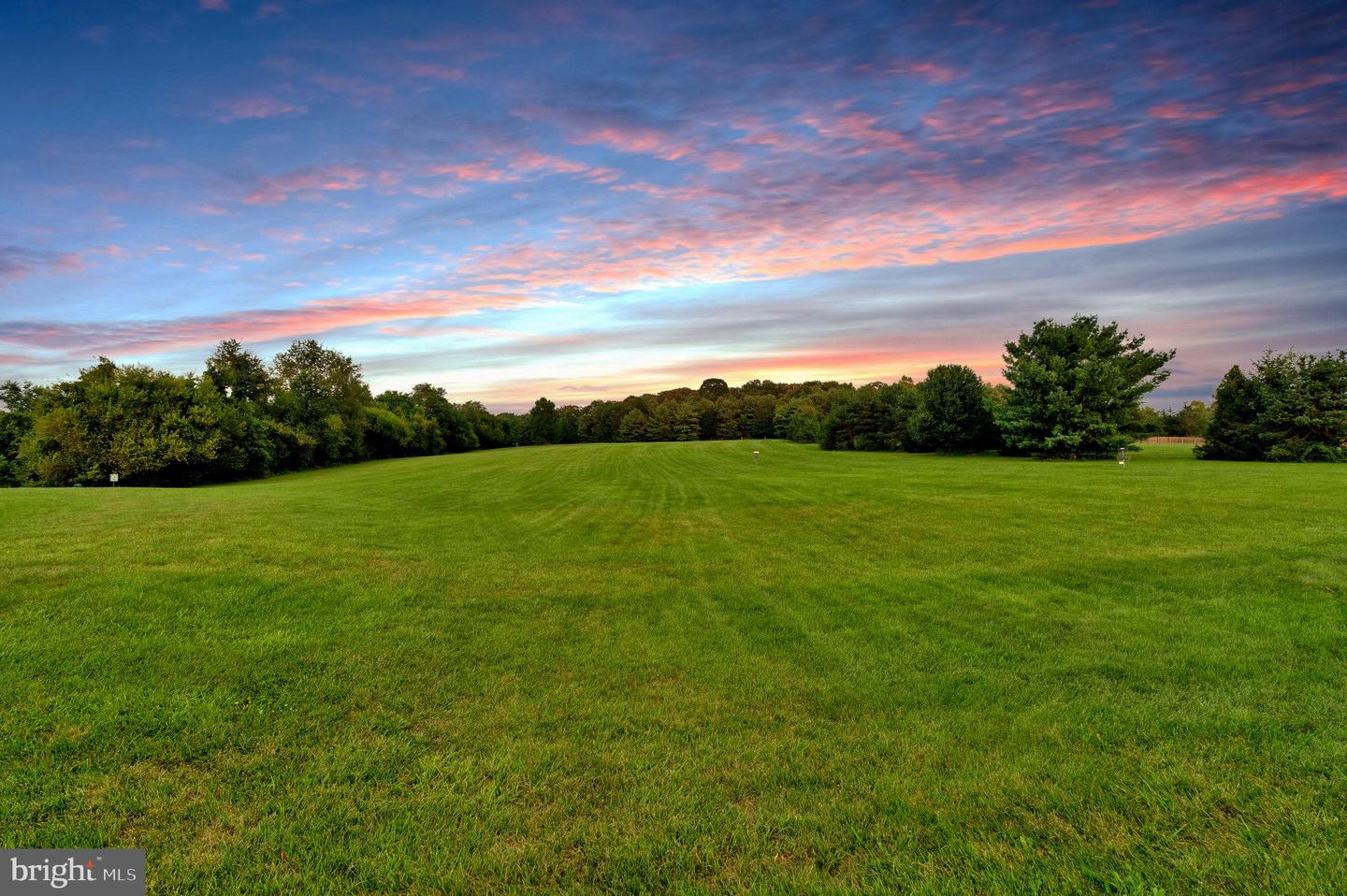 1000 W COUNTRY CLUB DR W, PURCELLVILLE, Virginia 20132, 3 Bedrooms Bedrooms, ,2 BathroomsBathrooms,Residential,For sale,1000 W COUNTRY CLUB DR W,VALO2104118 MLS # VALO2104118