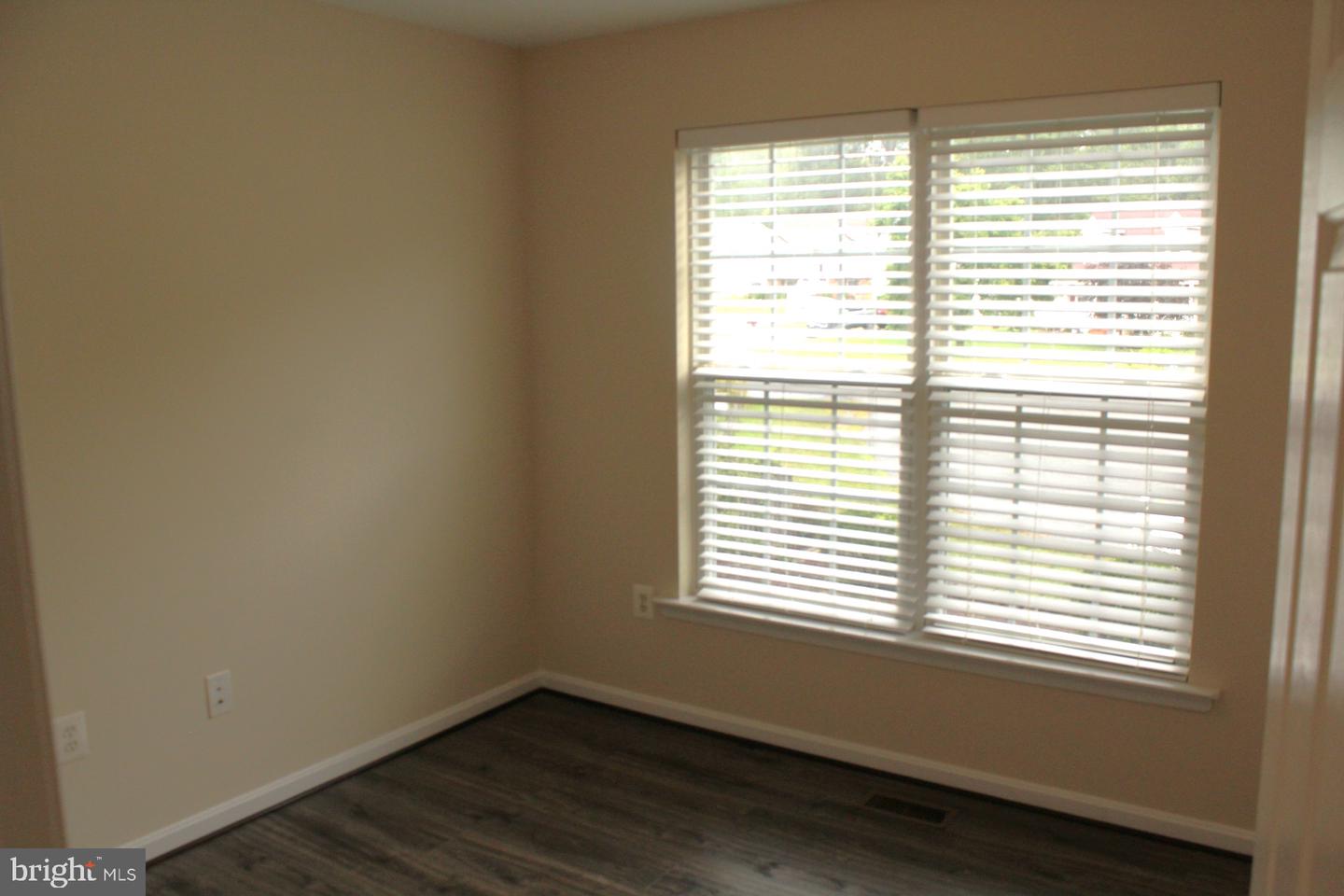 10402 SKINNER HILL DR, FREDERICKSBURG, Virginia 22408, 5 Bedrooms Bedrooms, ,3 BathroomsBathrooms,Residential,For sale,10402 SKINNER HILL DR,VASP2035310 MLS # VASP2035310