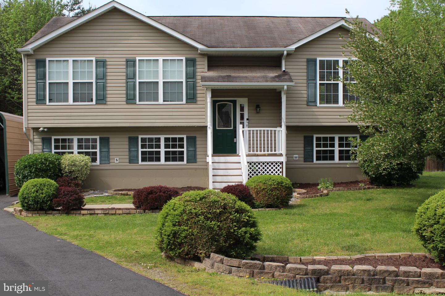 10402 SKINNER HILL DR, FREDERICKSBURG, Virginia 22408, 5 Bedrooms Bedrooms, ,3 BathroomsBathrooms,Residential,For sale,10402 SKINNER HILL DR,VASP2035310 MLS # VASP2035310