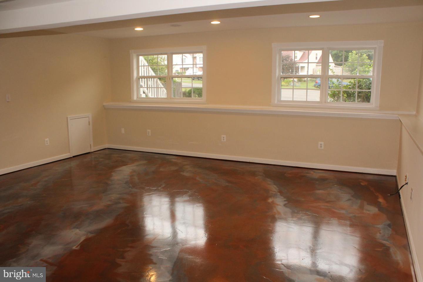 10402 SKINNER HILL DR, FREDERICKSBURG, Virginia 22408, 5 Bedrooms Bedrooms, ,3 BathroomsBathrooms,Residential,For sale,10402 SKINNER HILL DR,VASP2035310 MLS # VASP2035310