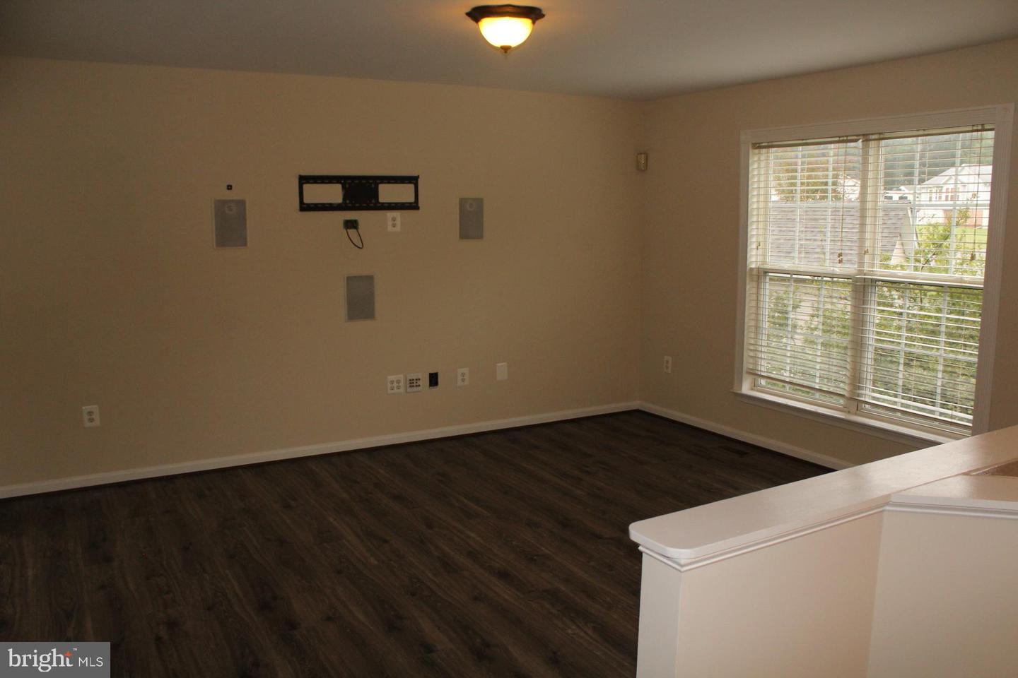 10402 SKINNER HILL DR, FREDERICKSBURG, Virginia 22408, 5 Bedrooms Bedrooms, ,3 BathroomsBathrooms,Residential,For sale,10402 SKINNER HILL DR,VASP2035310 MLS # VASP2035310