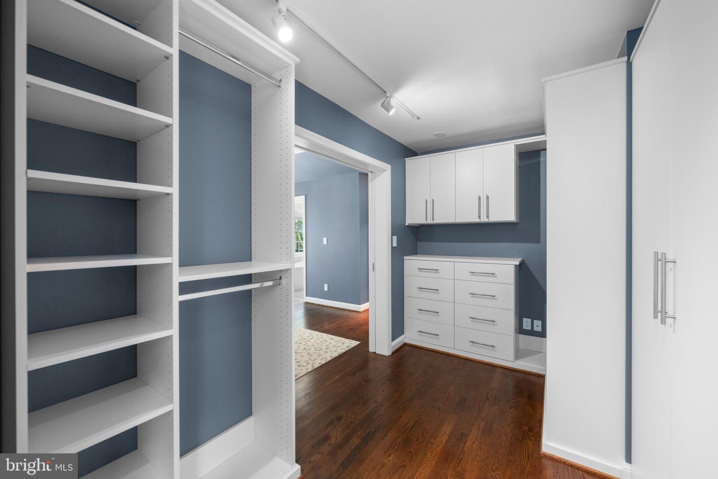 3915 47TH ST NW, WASHINGTON, District Of Columbia 20016, 3 Bedrooms Bedrooms, ,3 BathroomsBathrooms,Residential,For sale,3915 47TH ST NW,DCDC2215428 MLS # DCDC2215428
