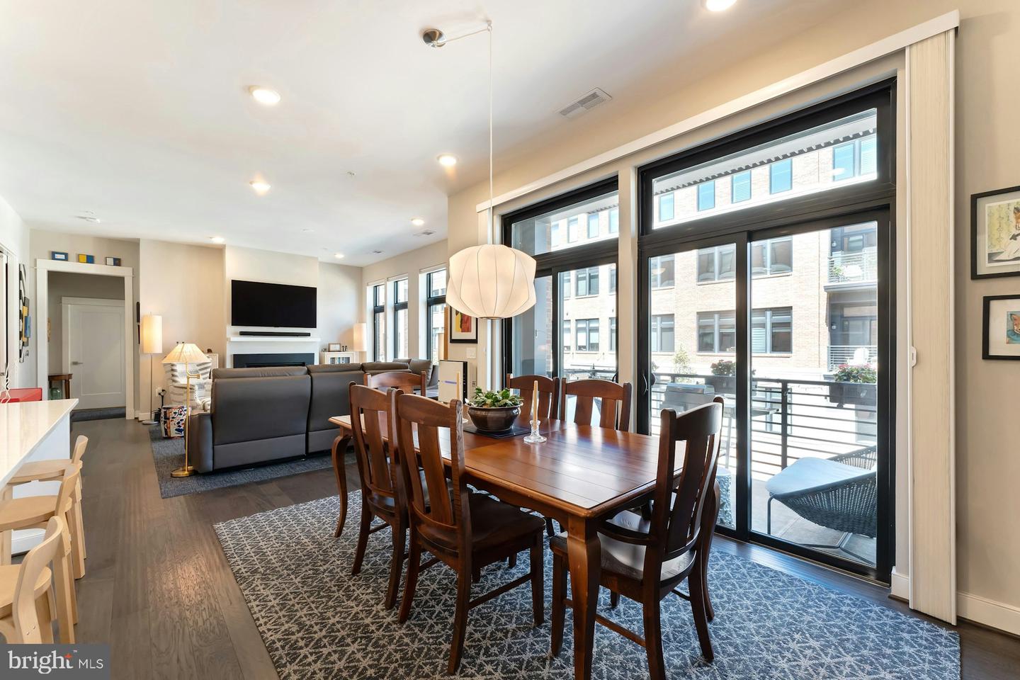 5 STATIONMASTER ST SE #202, LEESBURG, Virginia 20175, 2 Bedrooms Bedrooms, ,2 BathroomsBathrooms,Residential,For sale,5 STATIONMASTER ST SE #202,VALO2104774 MLS # VALO2104774