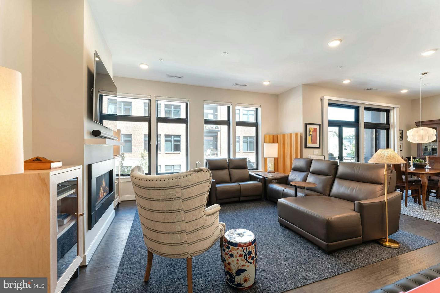 5 STATIONMASTER ST SE #202, LEESBURG, Virginia 20175, 2 Bedrooms Bedrooms, ,2 BathroomsBathrooms,Residential,For sale,5 STATIONMASTER ST SE #202,VALO2104774 MLS # VALO2104774