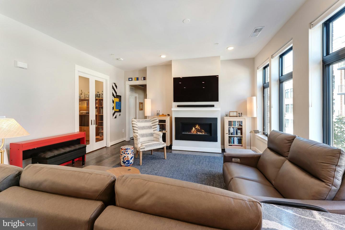5 STATIONMASTER ST SE #202, LEESBURG, Virginia 20175, 2 Bedrooms Bedrooms, ,2 BathroomsBathrooms,Residential,For sale,5 STATIONMASTER ST SE #202,VALO2104774 MLS # VALO2104774