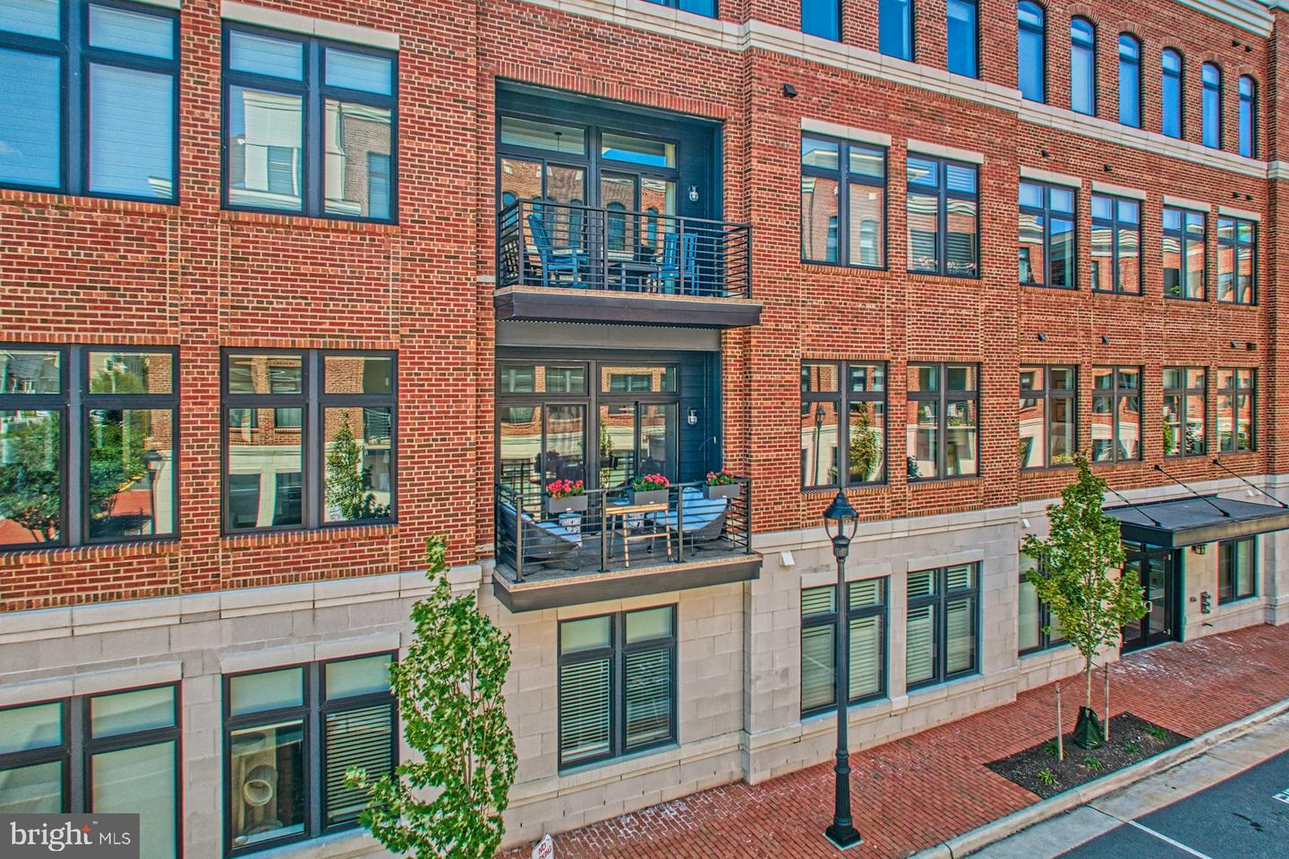 5 STATIONMASTER ST SE #202, LEESBURG, Virginia 20175, 2 Bedrooms Bedrooms, ,2 BathroomsBathrooms,Residential,For sale,5 STATIONMASTER ST SE #202,VALO2104774 MLS # VALO2104774