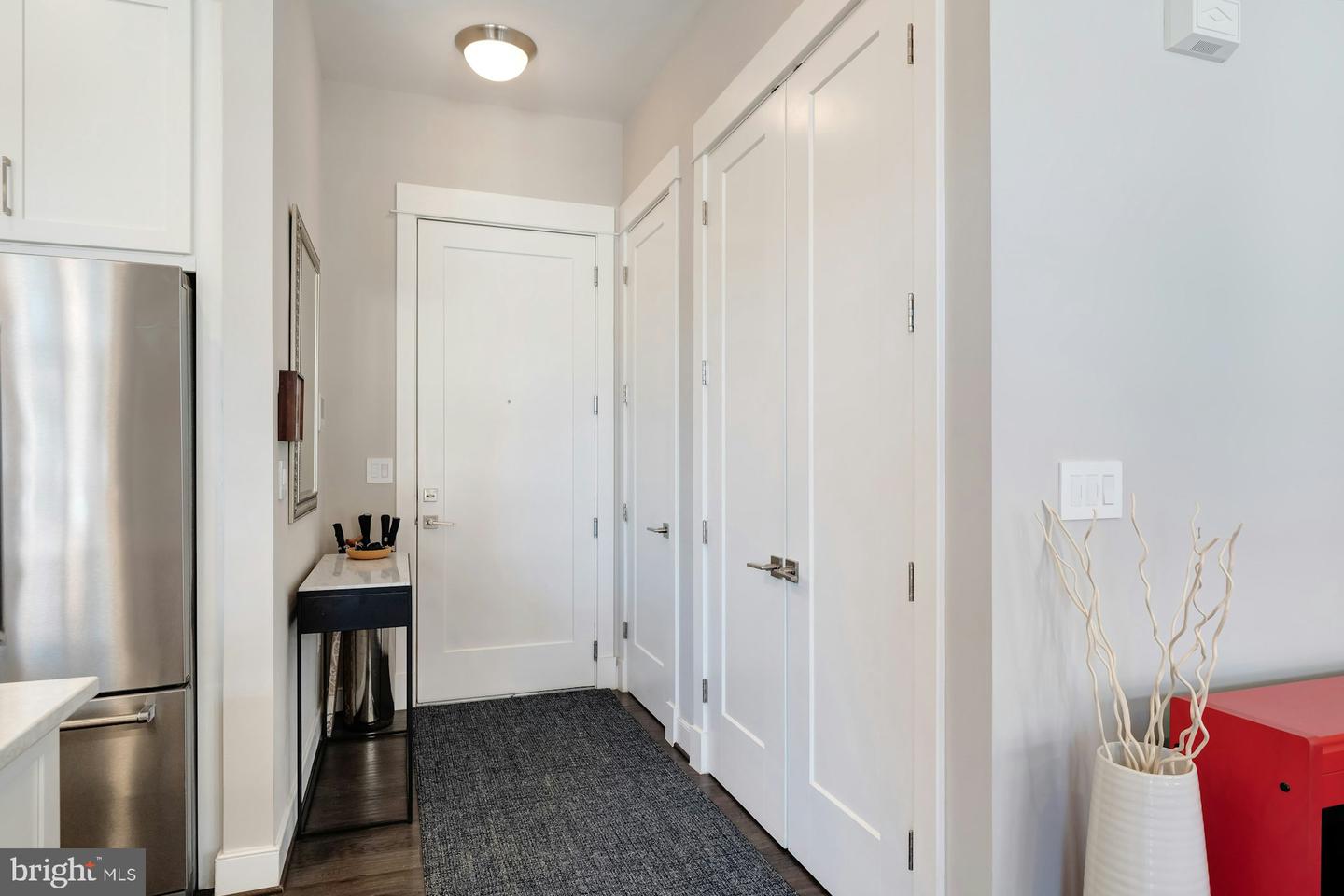 5 STATIONMASTER ST SE #202, LEESBURG, Virginia 20175, 2 Bedrooms Bedrooms, ,2 BathroomsBathrooms,Residential,For sale,5 STATIONMASTER ST SE #202,VALO2104774 MLS # VALO2104774