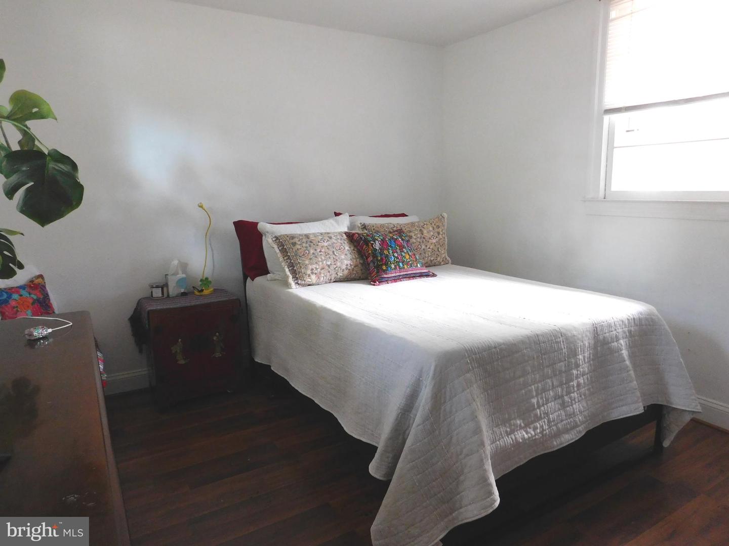 3610 ELMWOOD DR, ALEXANDRIA, Virginia 22303, 5 Bedrooms Bedrooms, ,3 BathroomsBathrooms,Residential,For sale,3610 ELMWOOD DR,VAFX2262354 MLS # VAFX2262354