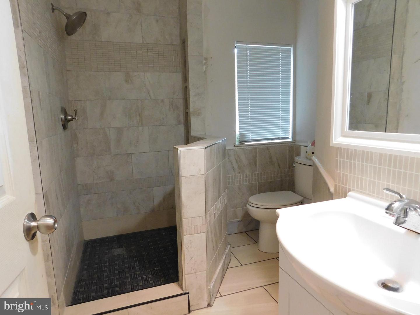 3610 ELMWOOD DR, ALEXANDRIA, Virginia 22303, 5 Bedrooms Bedrooms, ,3 BathroomsBathrooms,Residential,For sale,3610 ELMWOOD DR,VAFX2262354 MLS # VAFX2262354