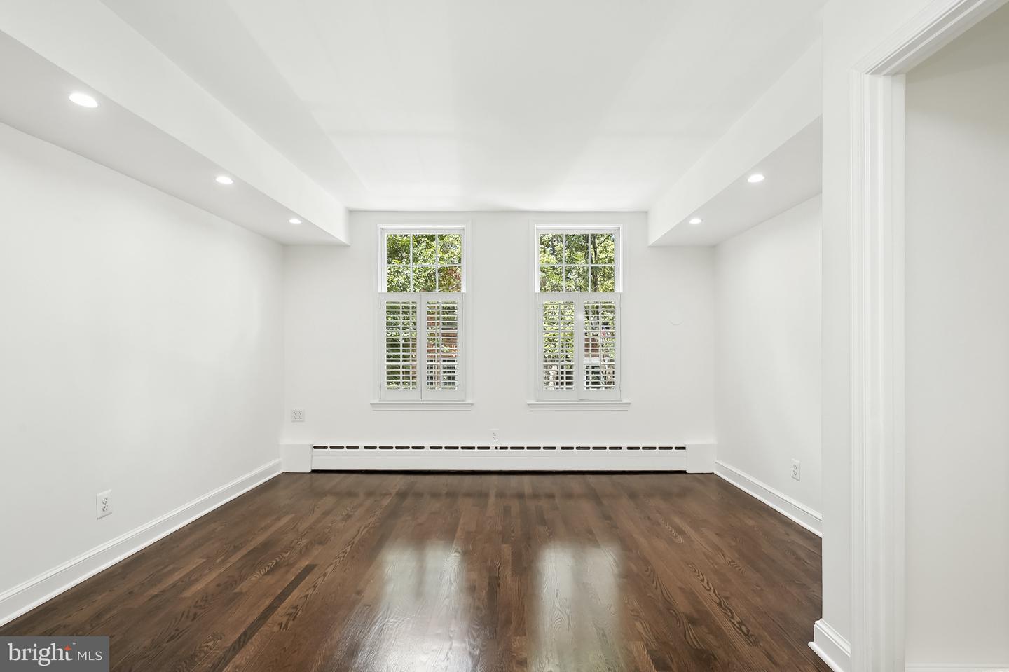 2712 O ST NW, WASHINGTON, District Of Columbia 20007, 4 Bedrooms Bedrooms, ,2 BathroomsBathrooms,Residential,For sale,2712 O ST NW,DCDC2216046 MLS # DCDC2216046