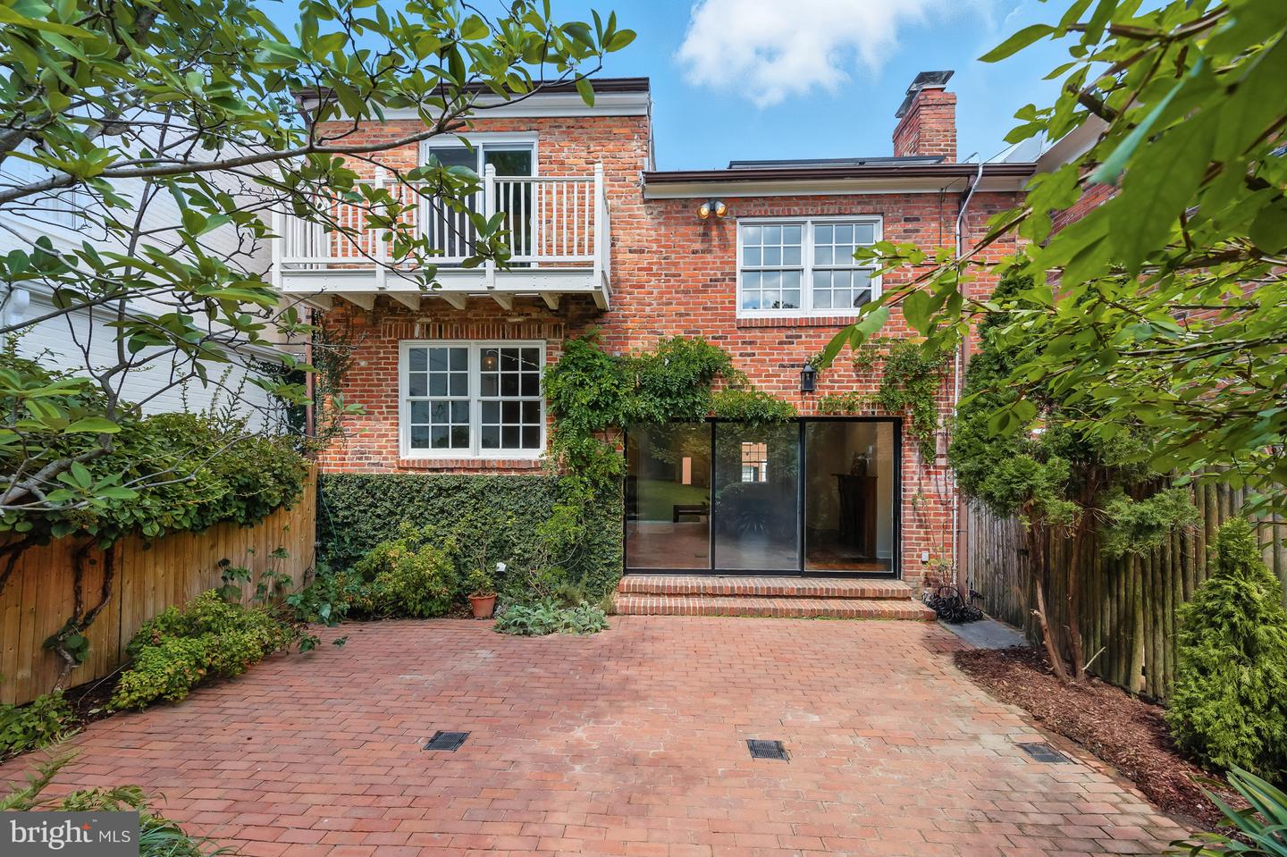 2712 O ST NW, WASHINGTON, District Of Columbia 20007, 4 Bedrooms Bedrooms, ,2 BathroomsBathrooms,Residential,For sale,2712 O ST NW,DCDC2216046 MLS # DCDC2216046
