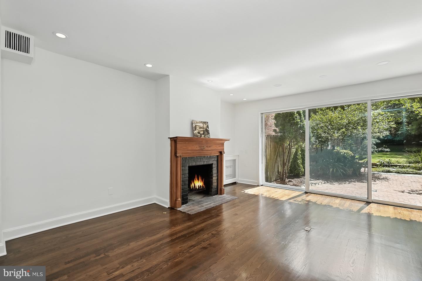 2712 O ST NW, WASHINGTON, District Of Columbia 20007, 4 Bedrooms Bedrooms, ,2 BathroomsBathrooms,Residential,For sale,2712 O ST NW,DCDC2216046 MLS # DCDC2216046