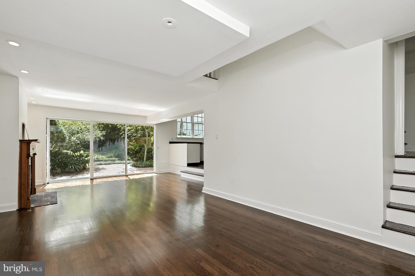 2712 O ST NW, WASHINGTON, District Of Columbia 20007, 4 Bedrooms Bedrooms, ,2 BathroomsBathrooms,Residential,For sale,2712 O ST NW,DCDC2216046 MLS # DCDC2216046
