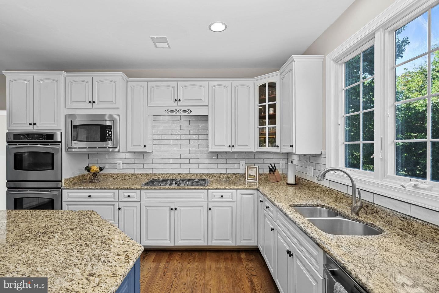 43074 ROCKY RIDGE CT, LEESBURG, Virginia 20176, 4 Bedrooms Bedrooms, ,4 BathroomsBathrooms,Residential,For sale,43074 ROCKY RIDGE CT,VALO2105052 MLS # VALO2105052