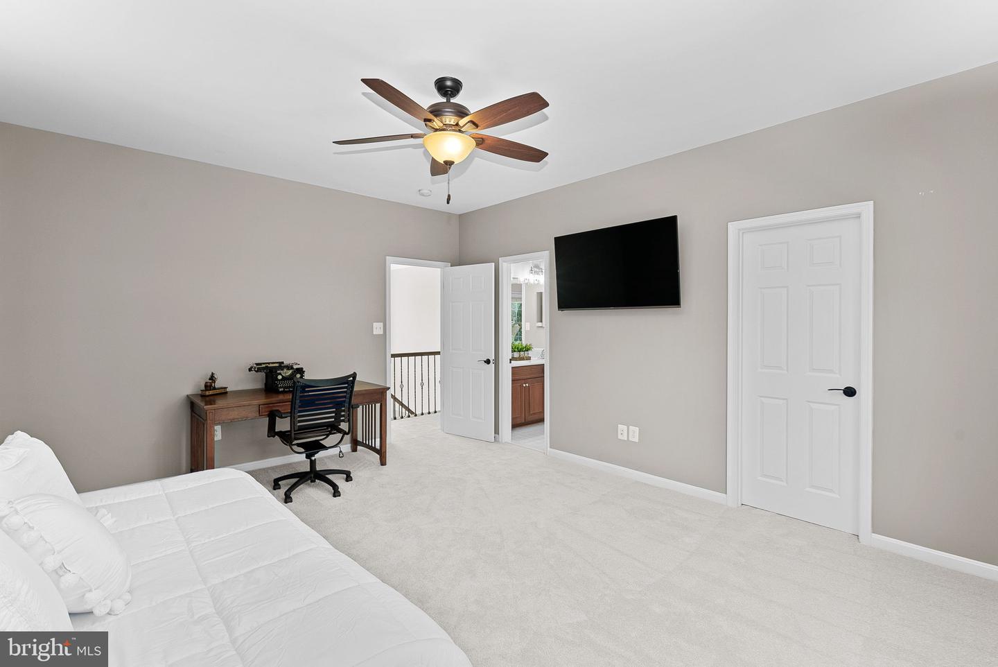 43074 ROCKY RIDGE CT, LEESBURG, Virginia 20176, 4 Bedrooms Bedrooms, ,4 BathroomsBathrooms,Residential,For sale,43074 ROCKY RIDGE CT,VALO2105052 MLS # VALO2105052