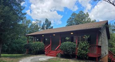 32 TEE CT, LINDEN, Virginia 22642, 3 Bedrooms Bedrooms, ,2 BathroomsBathrooms,Residential,For sale,32 TEE CT,VAWR2012064 MLS # VAWR2012064