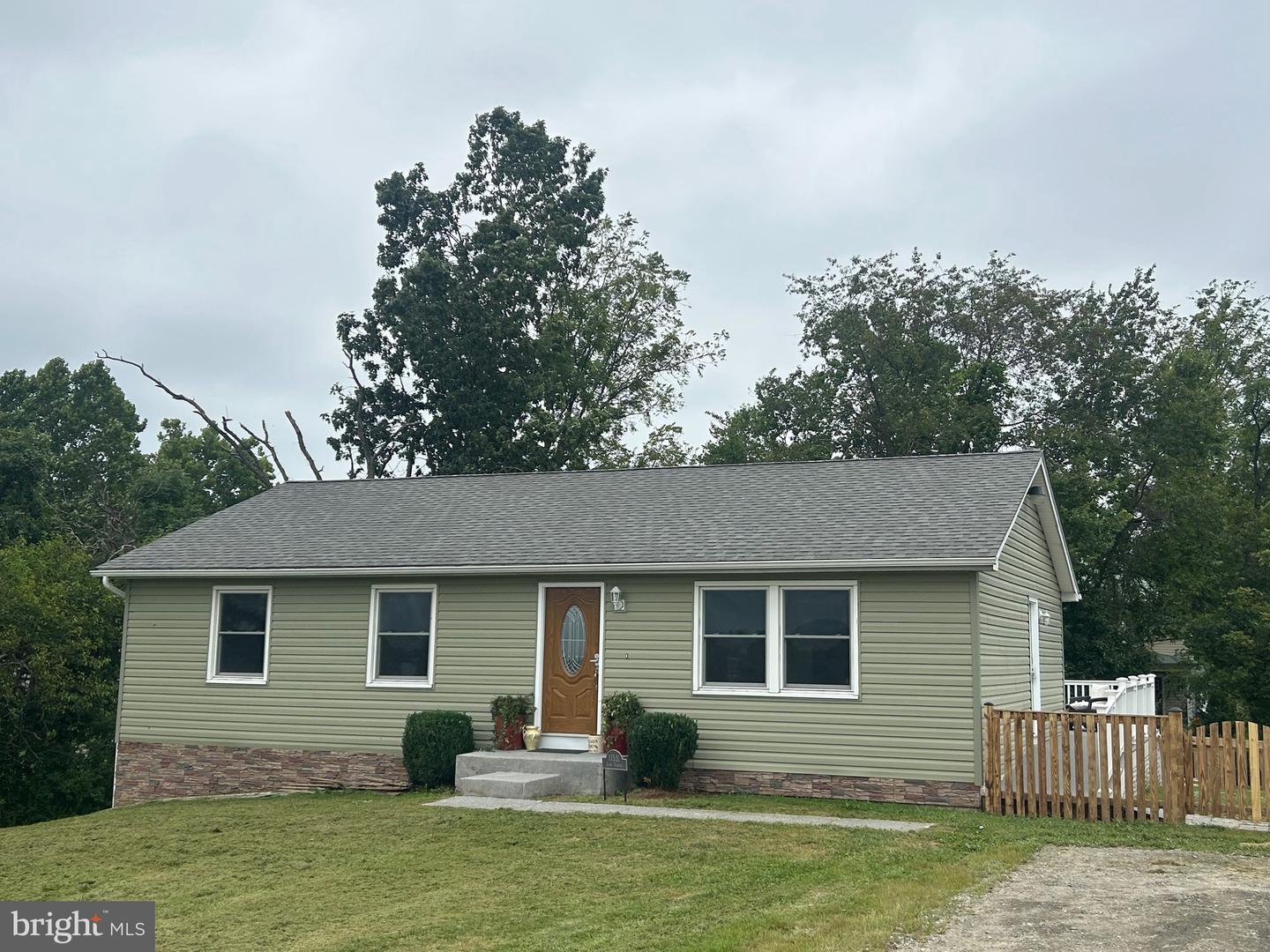 11531 LORD FAIRFAX HWY, BOYCE, Virginia 22620, 3 Bedrooms Bedrooms, ,3 BathroomsBathrooms,Residential,For sale,11531 LORD FAIRFAX HWY,VACL2005992 MLS # VACL2005992