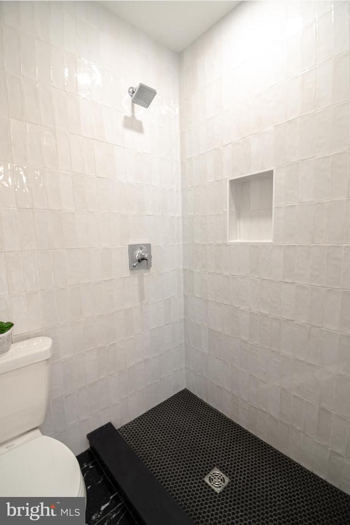 414 21ST ST NE, WASHINGTON, District Of Columbia 20002, 4 Bedrooms Bedrooms, ,3 BathroomsBathrooms,Residential,For sale,414 21ST ST NE,DCDC2217188 MLS # DCDC2217188