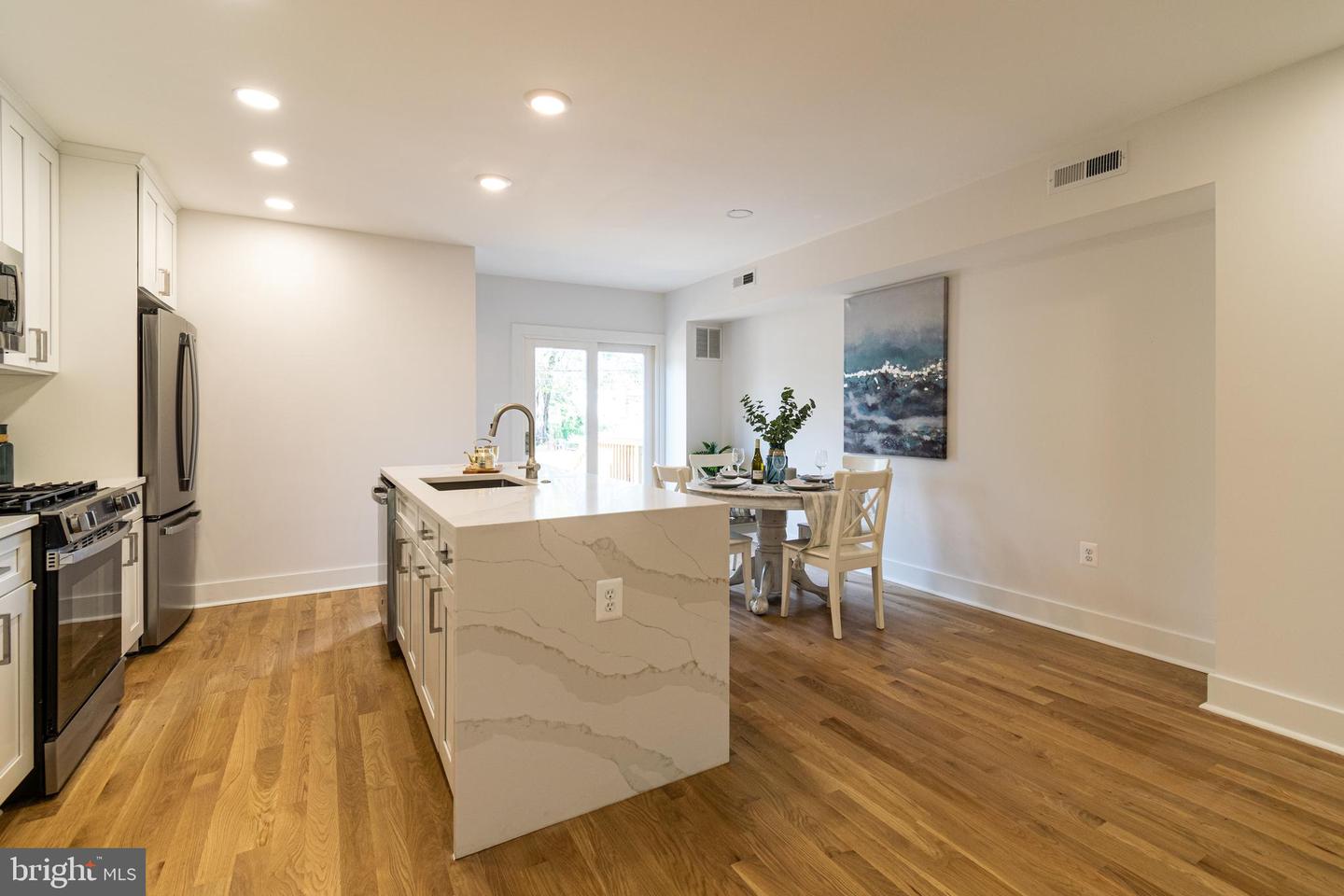 414 21ST ST NE, WASHINGTON, District Of Columbia 20002, 4 Bedrooms Bedrooms, ,3 BathroomsBathrooms,Residential,For sale,414 21ST ST NE,DCDC2217188 MLS # DCDC2217188