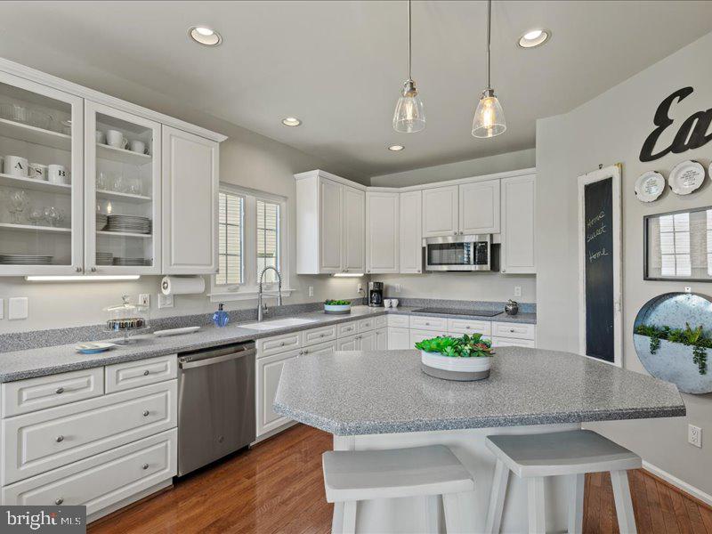 43036 HEDGEAPPLE CT, ASHBURN, Virginia 20147, 5 Bedrooms Bedrooms, ,4 BathroomsBathrooms,Residential,For sale,43036 HEDGEAPPLE CT,VALO2105620 MLS # VALO2105620