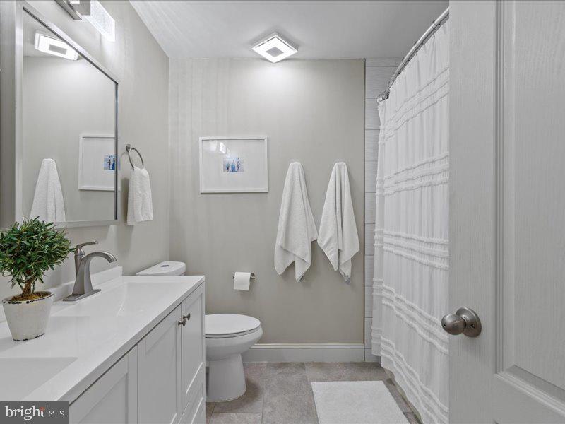 43036 HEDGEAPPLE CT, ASHBURN, Virginia 20147, 5 Bedrooms Bedrooms, ,4 BathroomsBathrooms,Residential,For sale,43036 HEDGEAPPLE CT,VALO2105620 MLS # VALO2105620